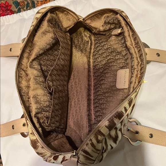 ABSOLUTELY GORGEOUS VINTAGE CHRISTIAN DIOR LEOPARD BAG💗💗💗 - Picture 14 of 17